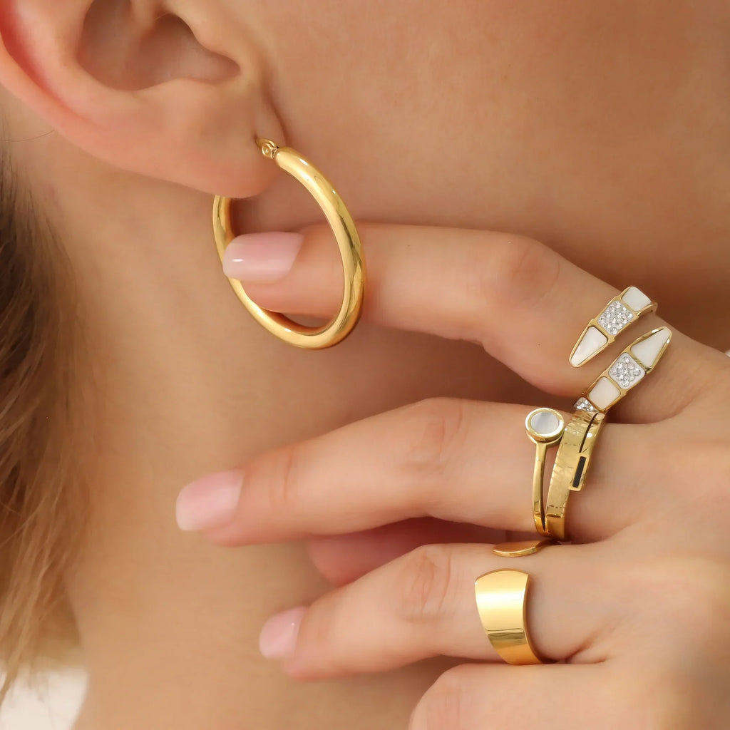 Spiral Ring with Zirconia Plated in 18K Gold
